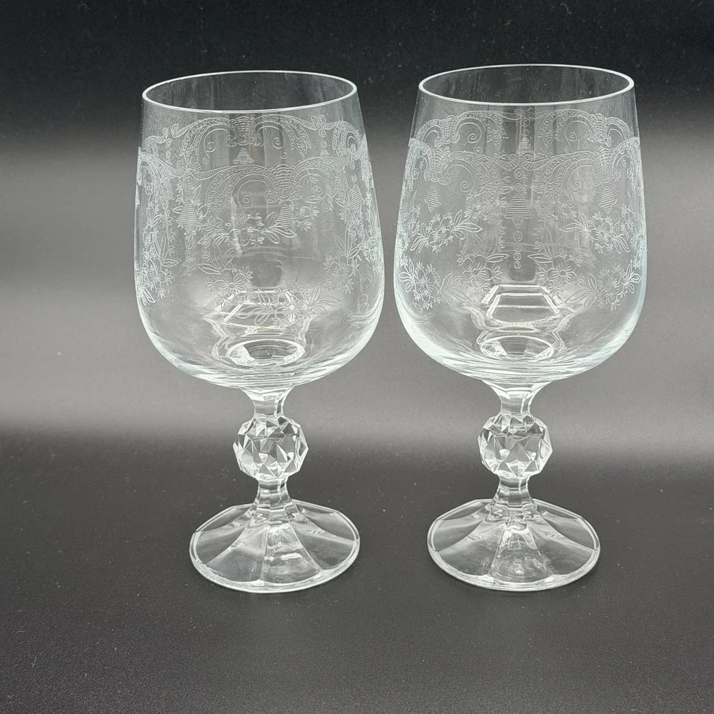 Set of 2 Crystal Etched Cascade Bohemia, Stem Wine Glass 5 7/8 Elegant